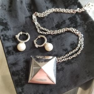 Elle Jewellery Bundle Necklace & Earrings
